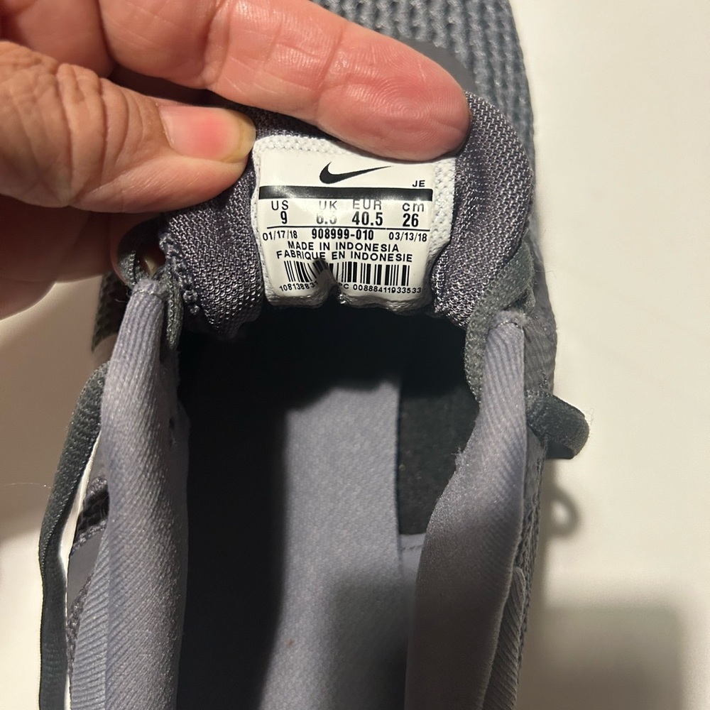 New! Nike RevolutionRunning Shoes Size 9 - Picture 12 of 14